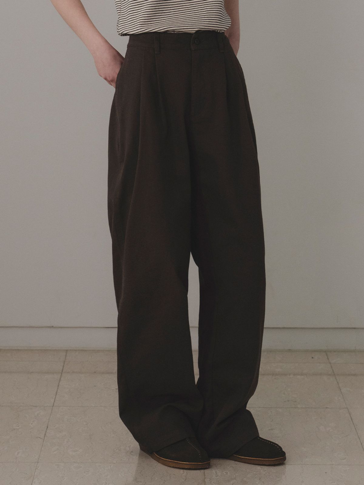 더미튼(THEMITTEN) Savory cotton pants (bark)
