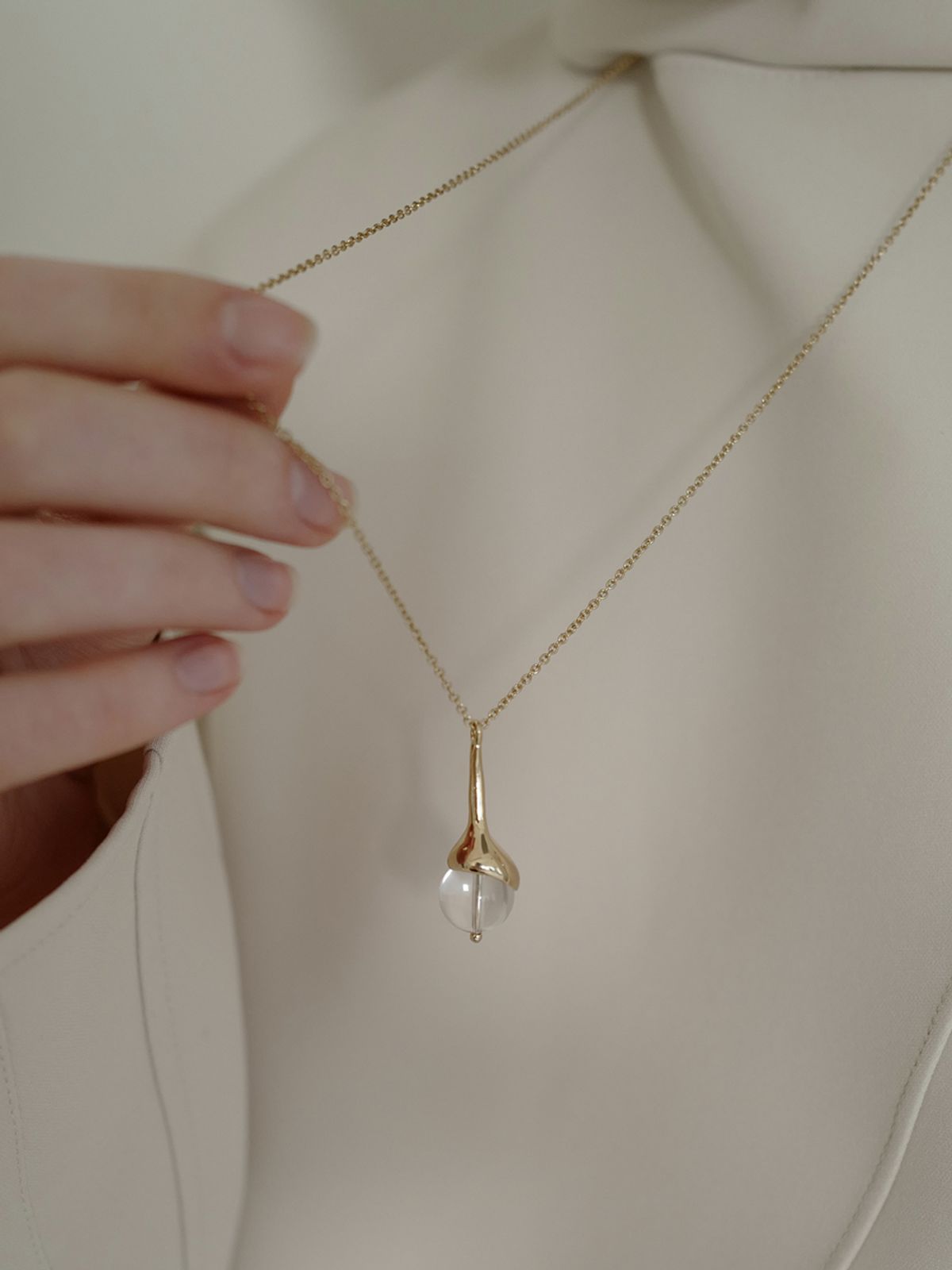 피오레(FIORE) stone bud long necklace (crystal)