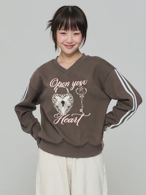 오픈 유어 하트 브이넥 맨투맨 - 브라운