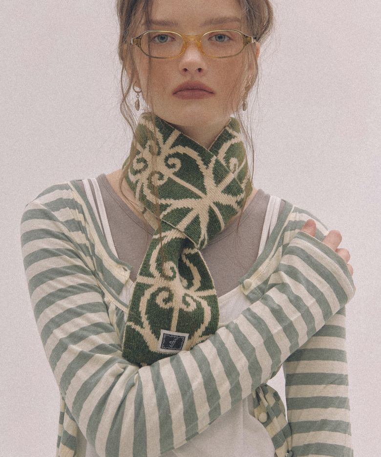 endearing muffler-khaki