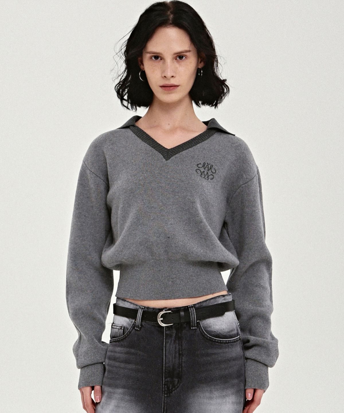 닉앤니콜(NICK&NICOLE) CLASSIC COLOR BLOCK COLLAR KNIT_CHARCOAL