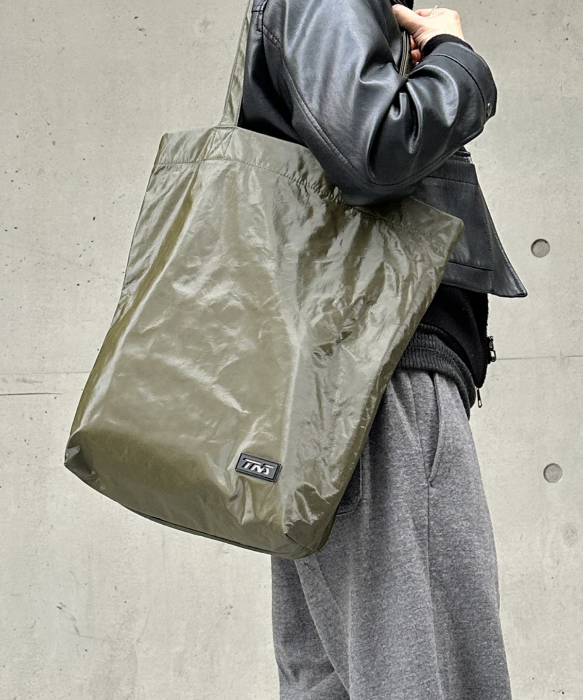 탭앤쉬프트(TAB N SHIFT) Jason Shopper Bag  - Khaki