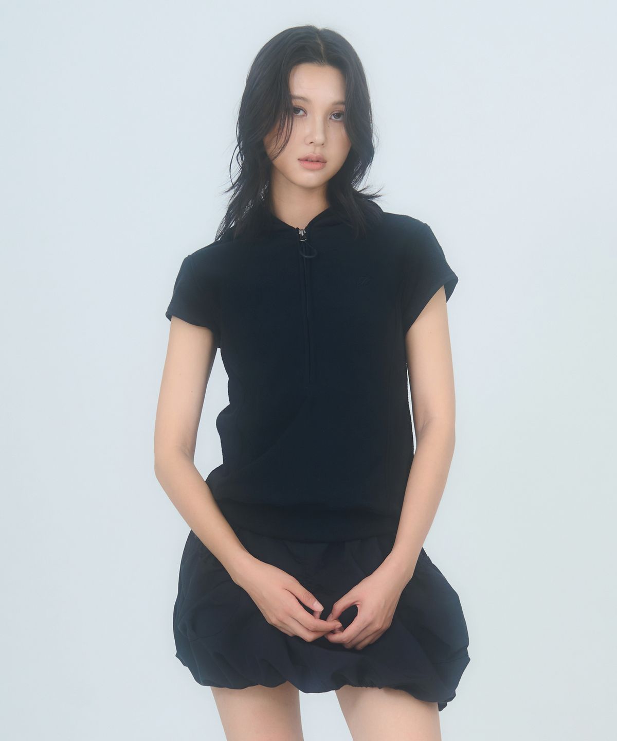 러닝하이(RUNNINGHIGH) 플리스 후드 튜닉 드레스 [블랙]