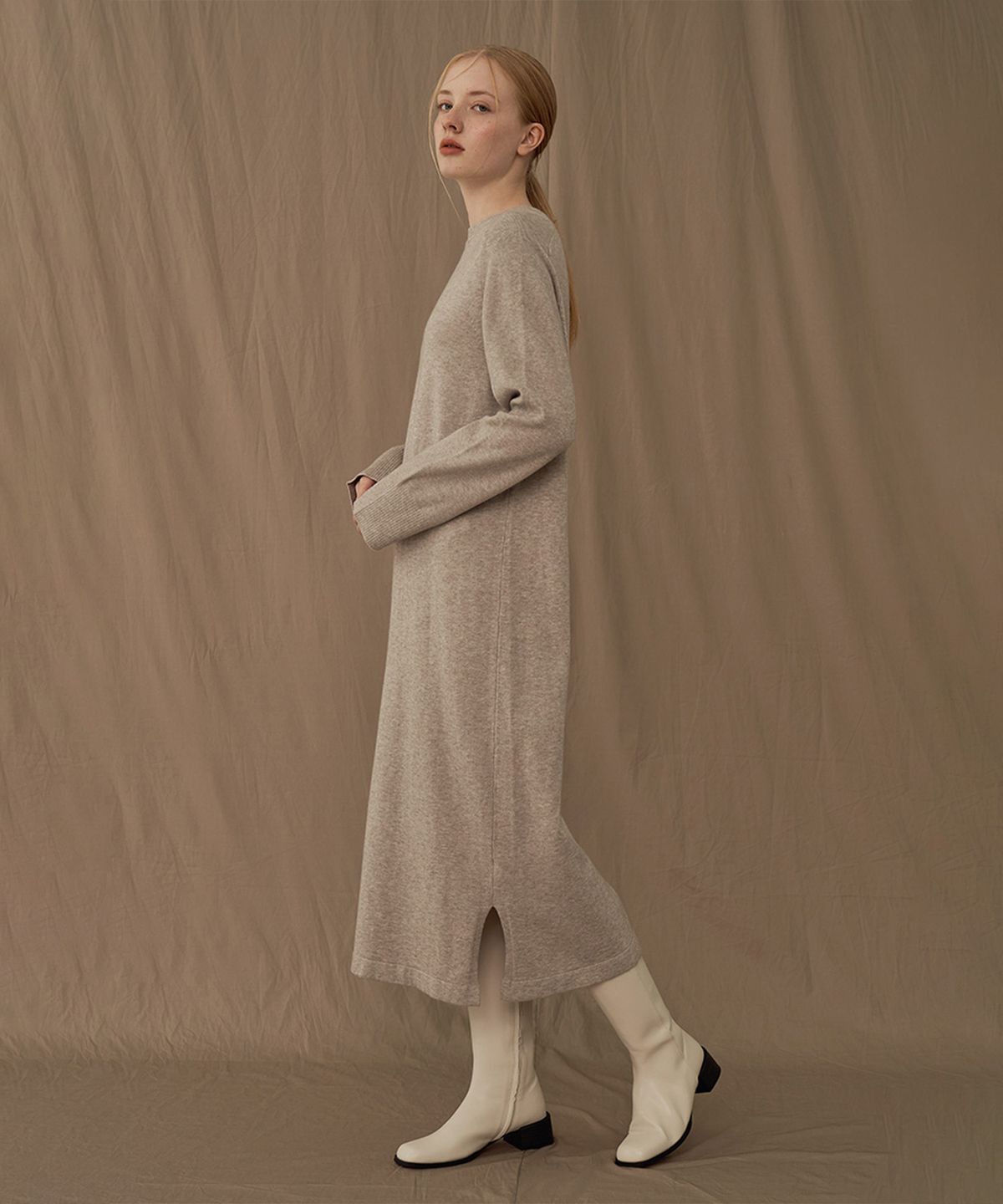 바스카라(VASCARA) Modern Round neck Long Knit One-piece (3colors)