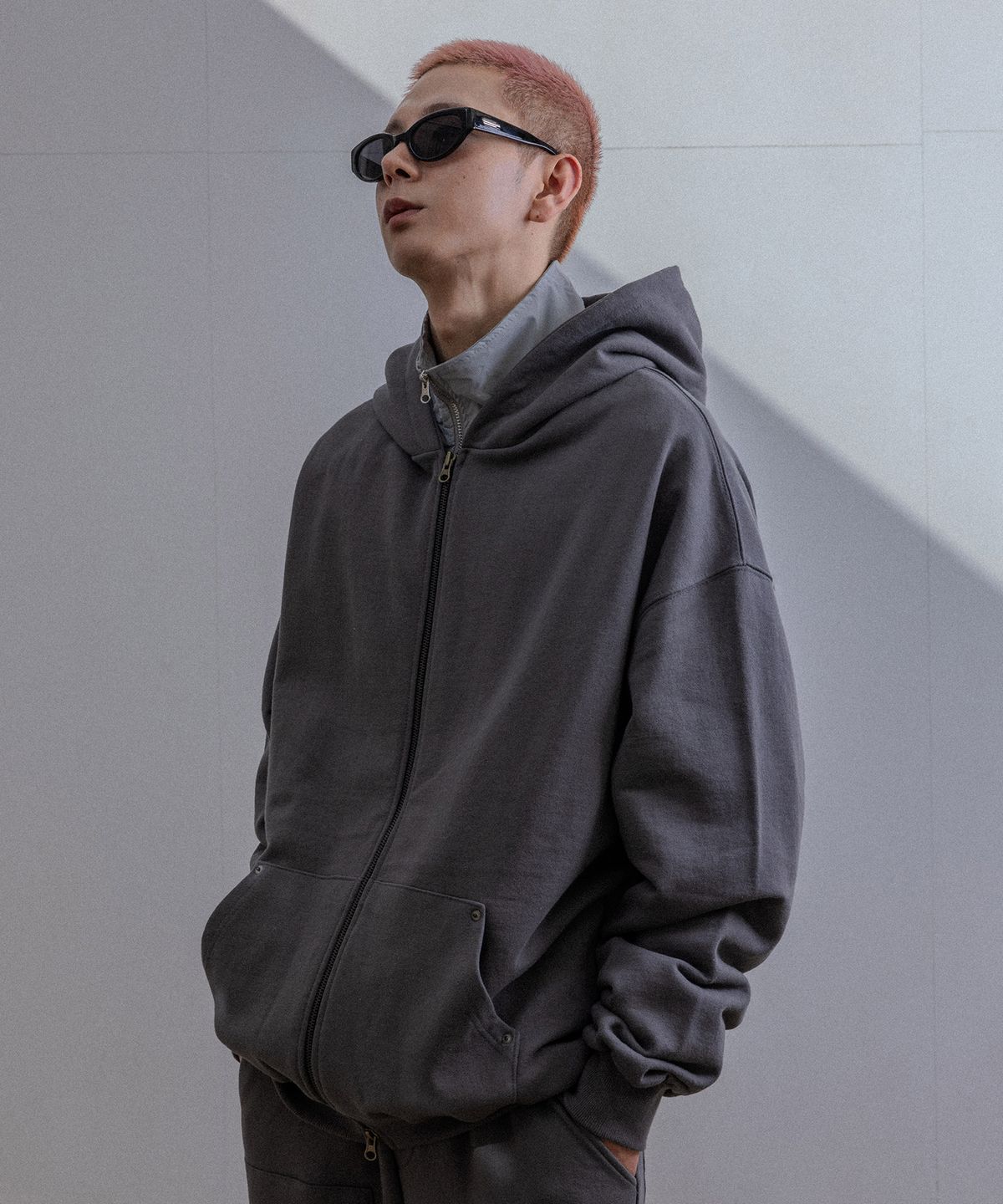 버닝카포네(BURNING CAPONE) BC Rivet Sweat Hoodie Zip-Up 챠콜