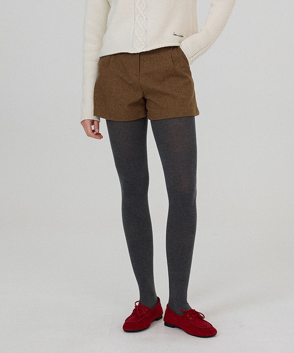 썸웨어버터(SOMEWHEREBUTTER) Louin Wool Short Pants - Brown