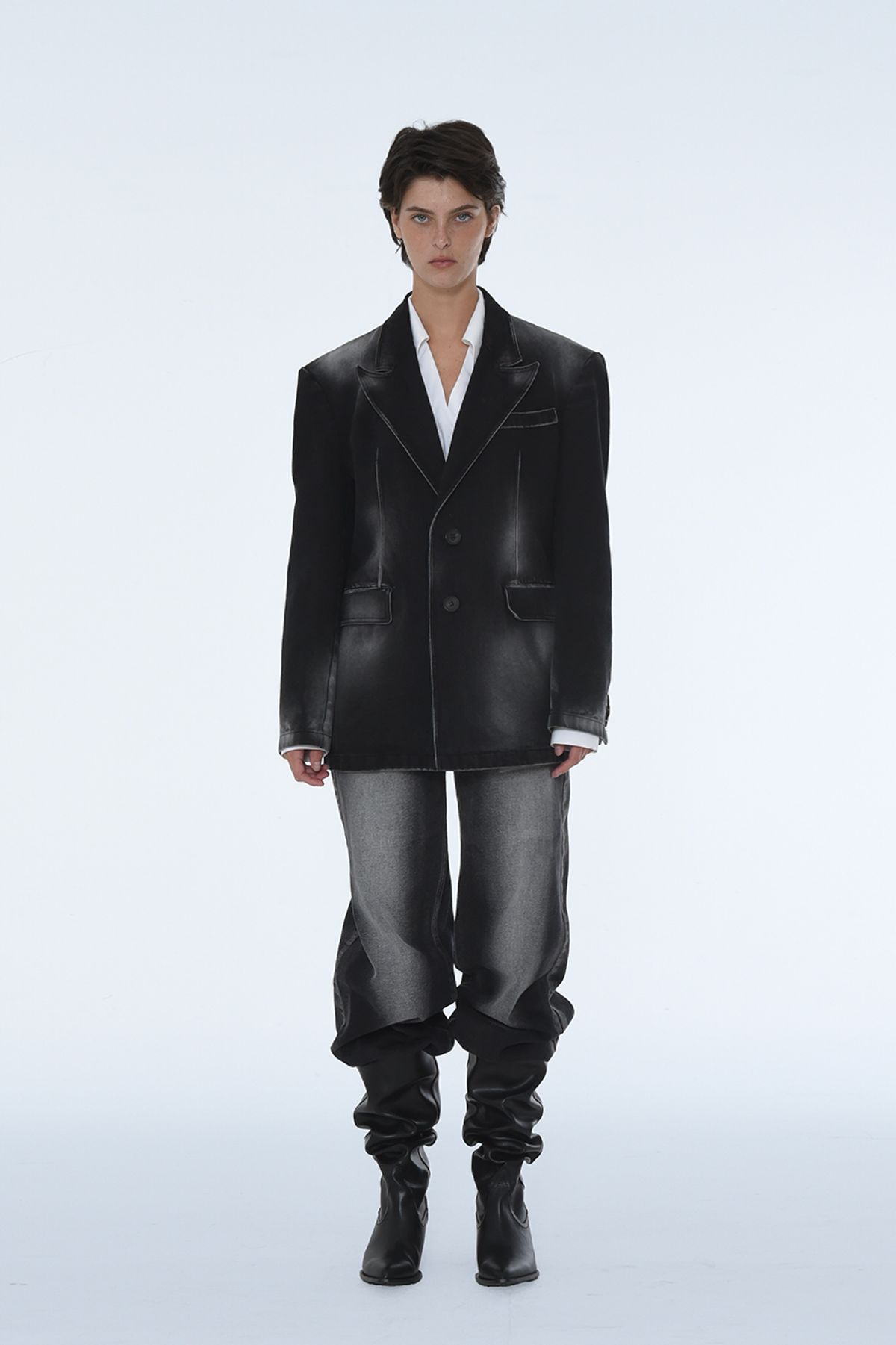 더발론(THE BALLON) WOMEN BLACK CAT WASHED JEANS