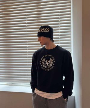 Classic Love Sweatshirt - Black