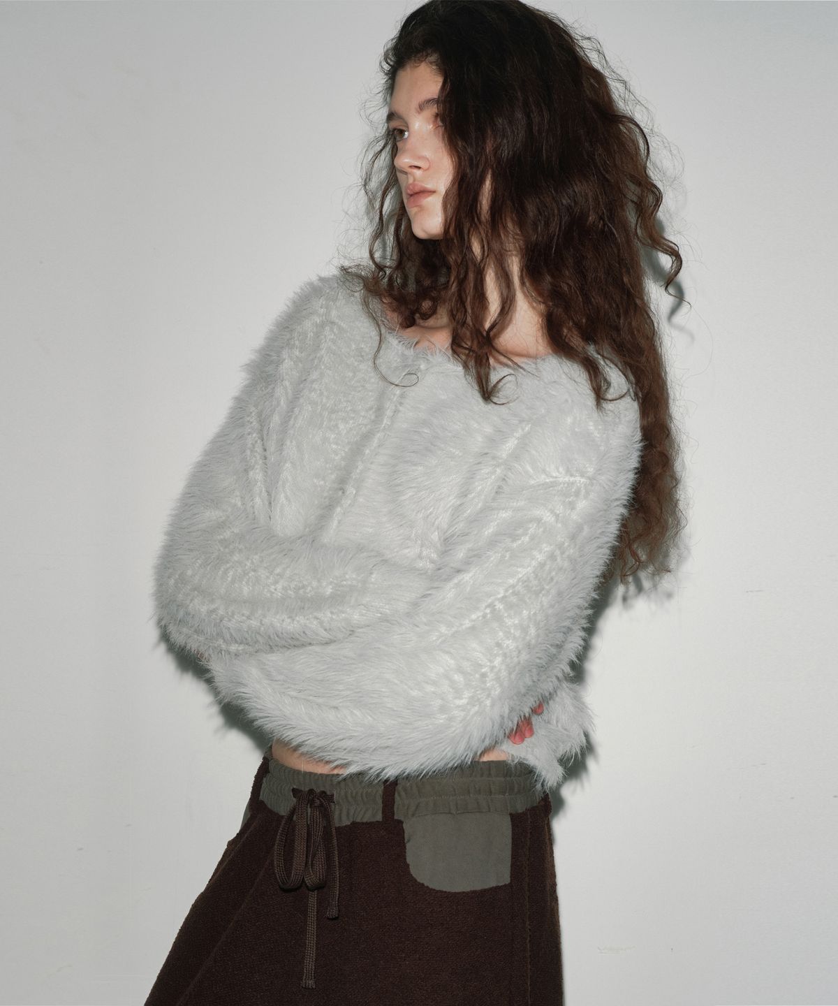 에스이오(s/e/o) FLUFFY LONG HAIR CARDIGAN CEMENT