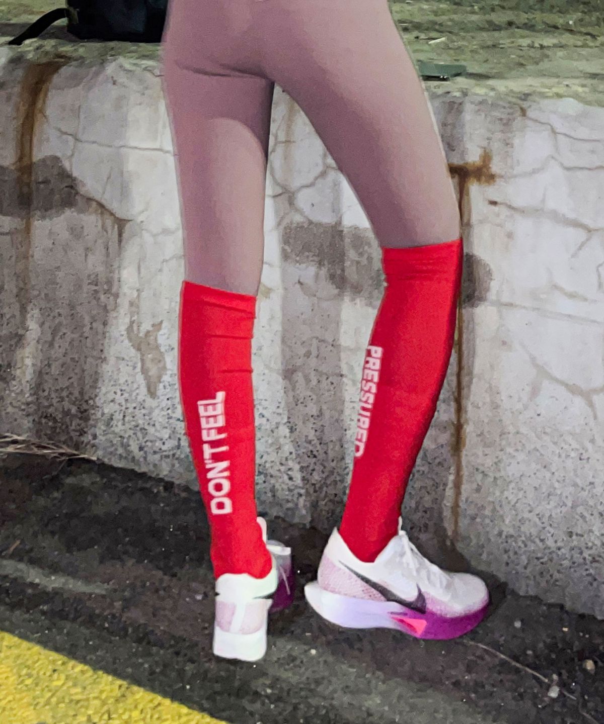 미나수(MENASOO) Leg Warmer_Red