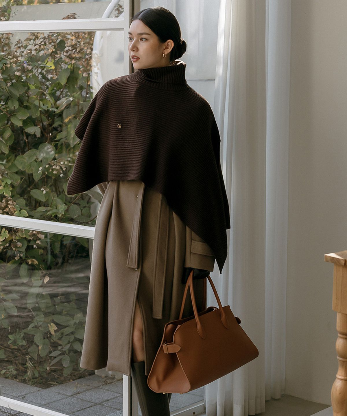 메이버유(MAYVERU) Temp Turtleneck Wool Cape Knitwear _ Brown