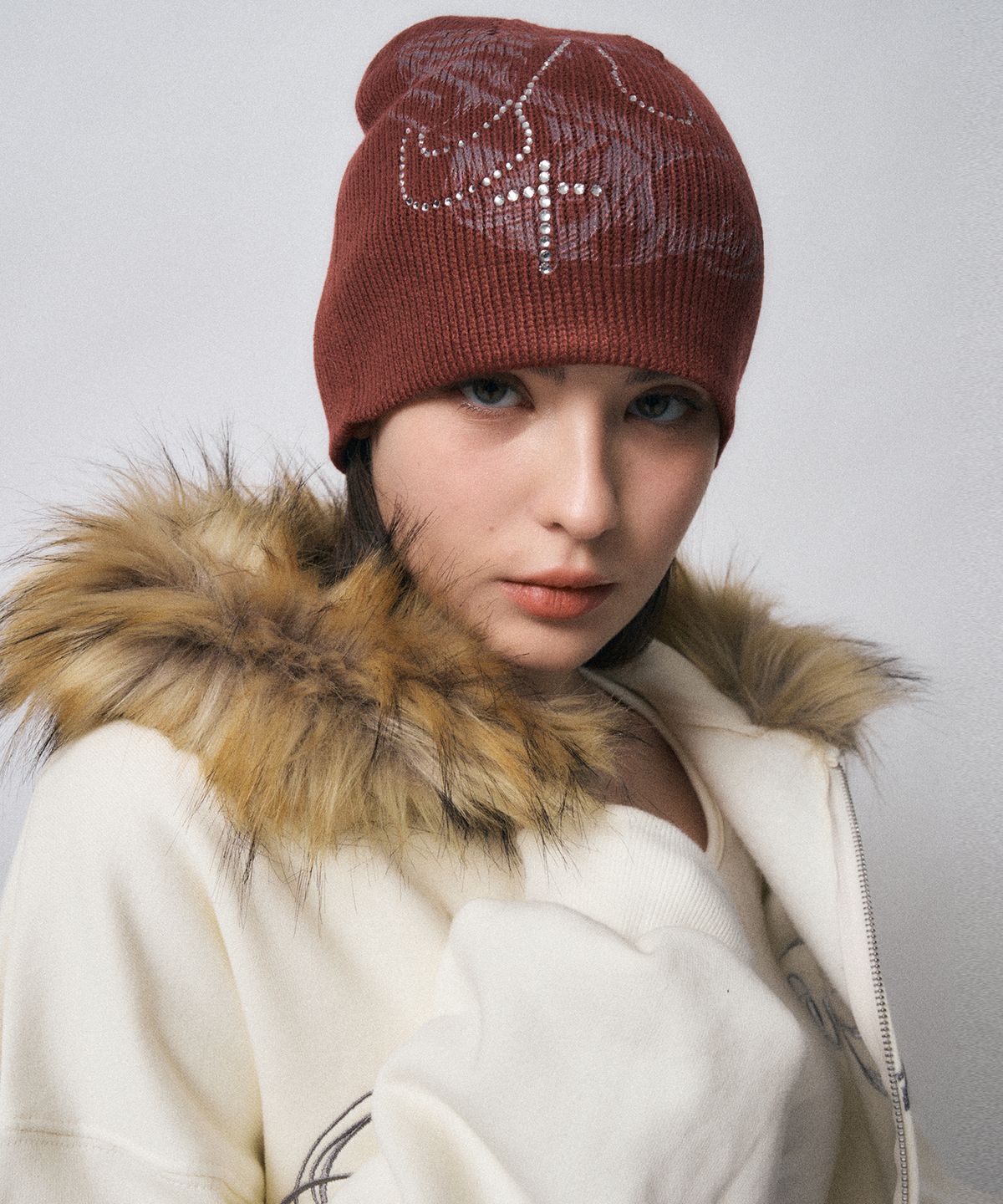 미드나잇 무브(MIDNIGHT MOVE) pray beanie [burgundy]