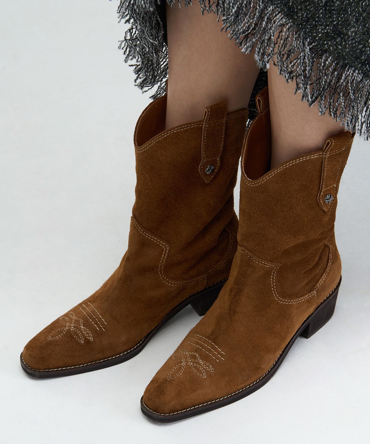 더조히(THE JOHI) Bailey Western Boots_2 Colors