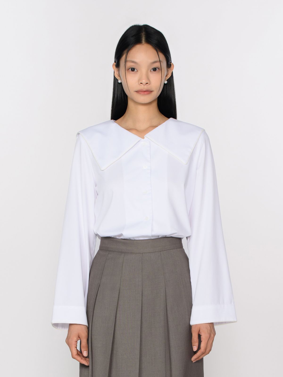 토새(TOSE) 퓨리탄 칼라 블라우스 화이트