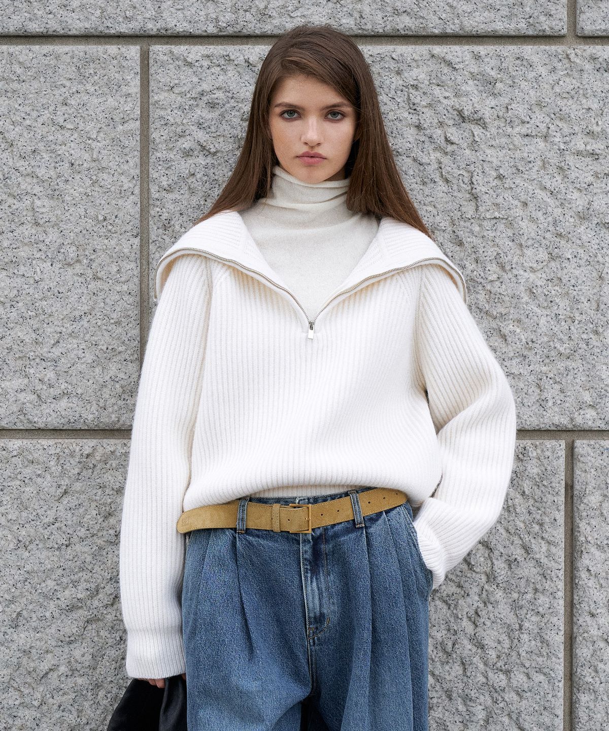르네제이(RENEJ) Wool Wide Ribbed Half Zip-up