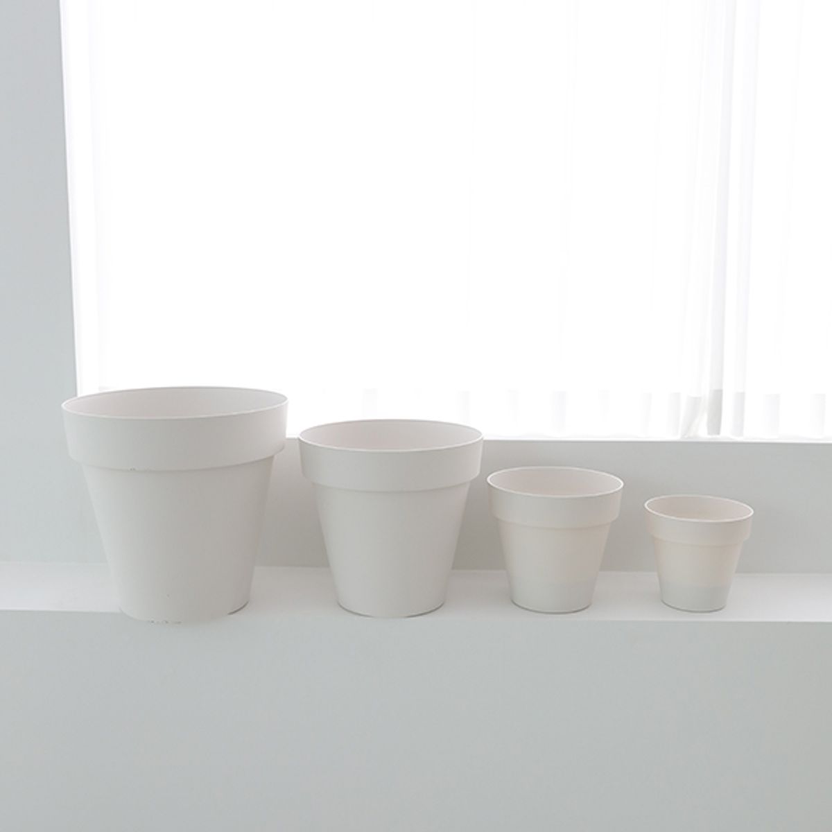 꾸민뜰(KKUMINTTEUL) 클린 플라스틱 대형 화분 화이트