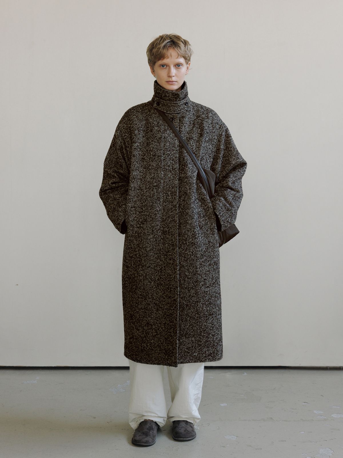 MOIA padded single coat (charcoal)