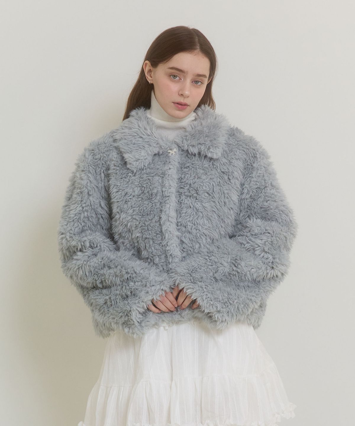 핑크파인애플(PINK PINEAPPLE) WINTER GLOW FUR JACKET_SKY BLUE