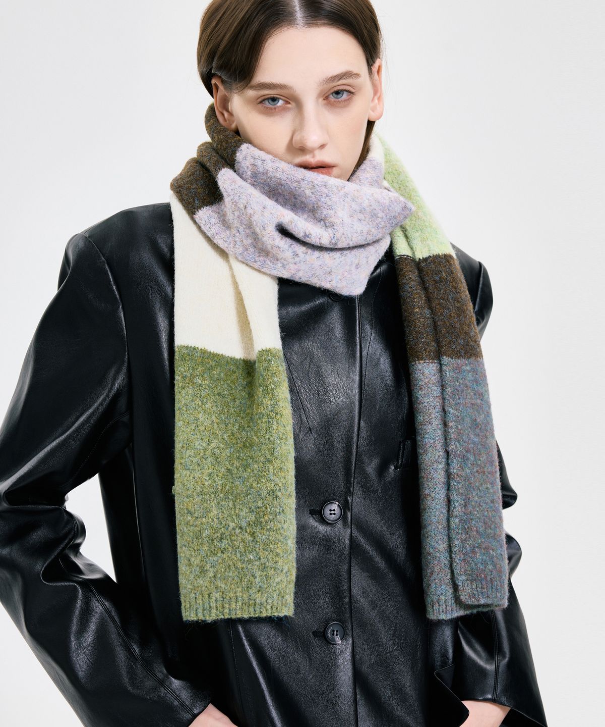 킴지수(KIMZISU) Colour Block Muffler _ GREEN