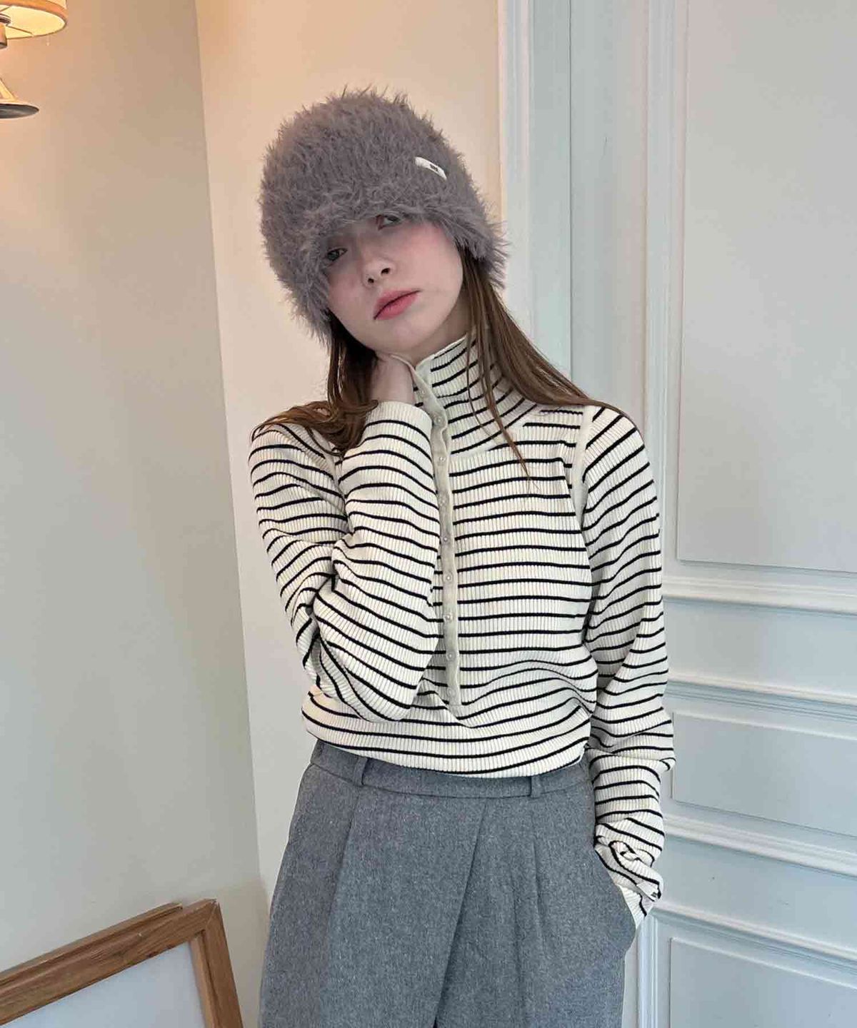 딜라이디(DELIDI) Stripe button knit (ivory)