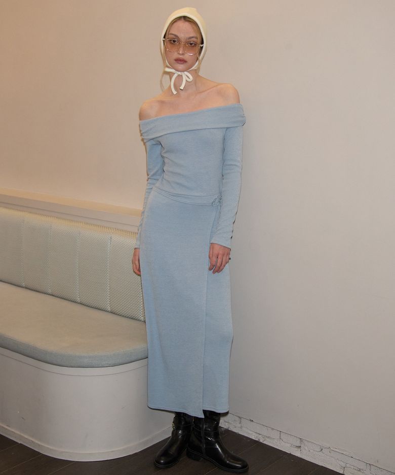 Off Shoulder Long Wrap Dress_ Blue