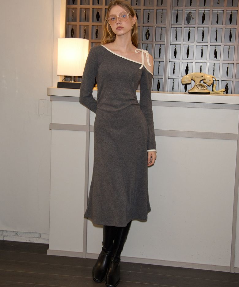 Line Point Off Shoulder Dress_ Gray