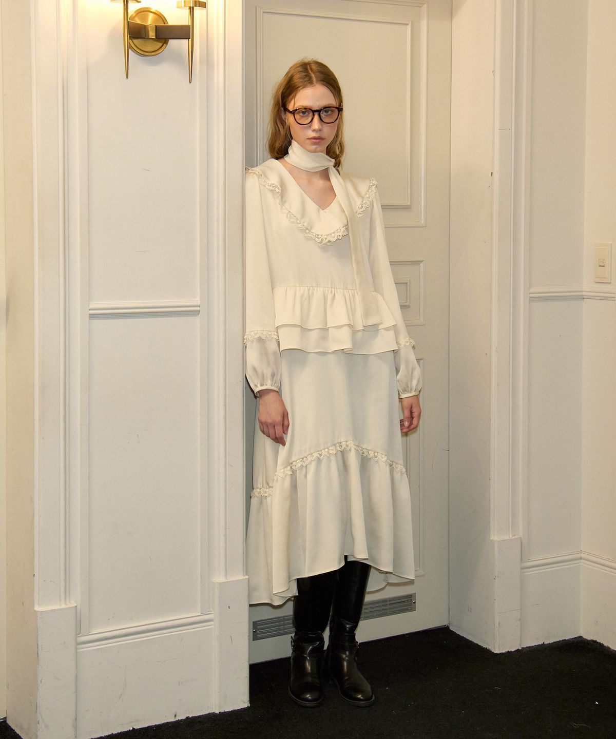 살롱 드 욘(SALON DE YOHN) Scarf Ruffle Long Dress_ Ivory