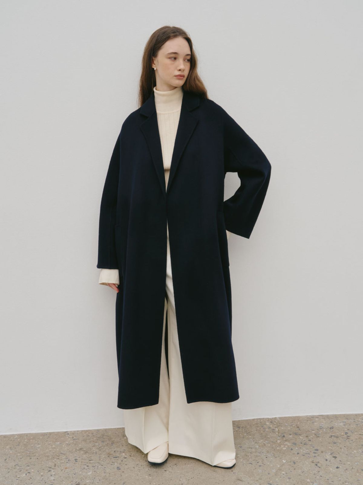 뮤제(MUSEE) NU MAGOT Merino Wool Blended Handmade Coat_Royal Navy