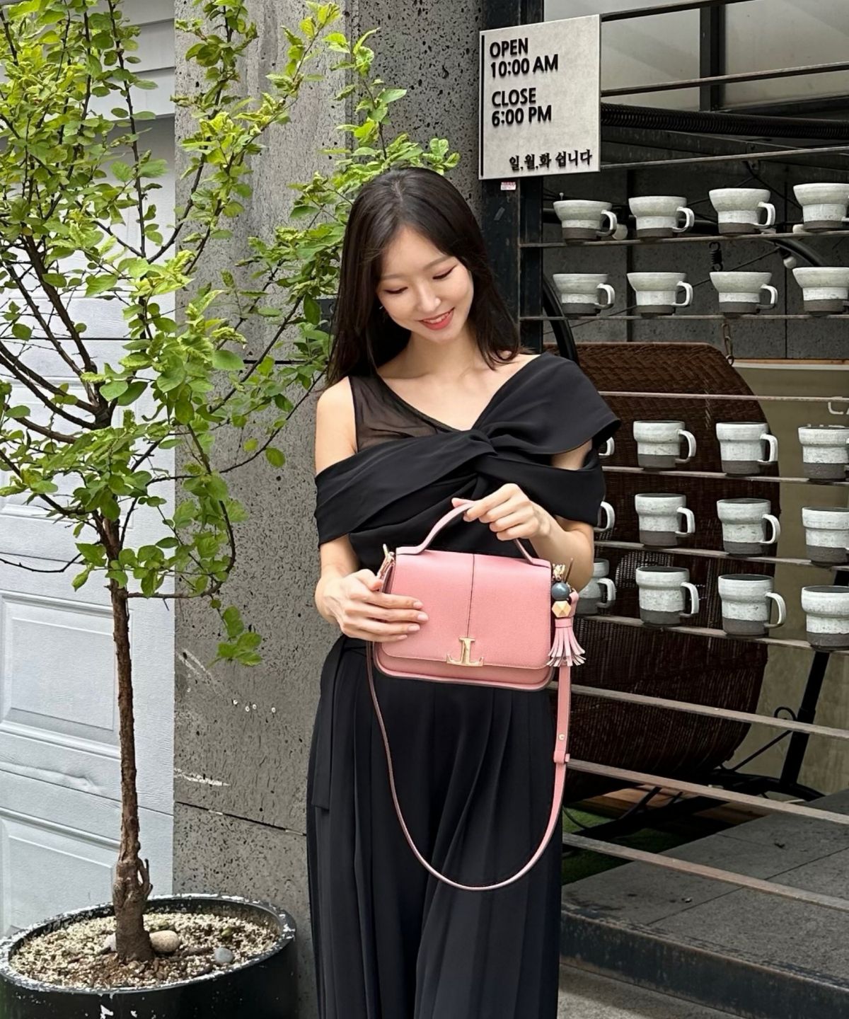 루나앤루나(LYUNANLYUNA) 로사 여성 크로스백 파스텔 핑크