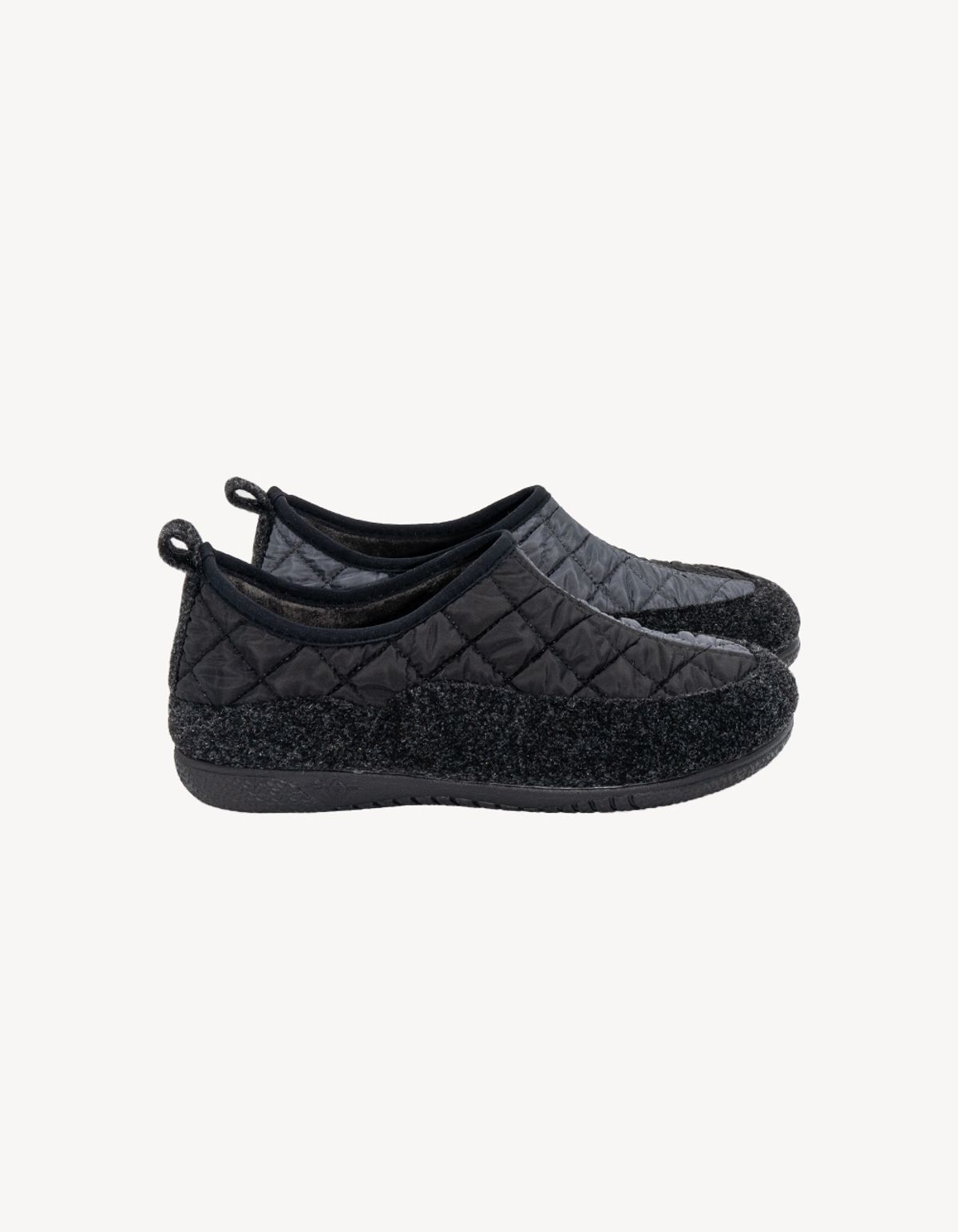 구루스 룸 슈즈(GURUS ROOME SHOES) Valencia 50 슬립온 블랙그레이