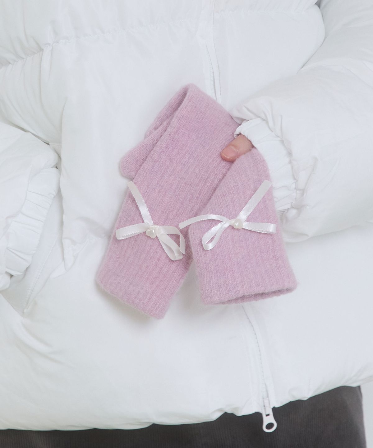 핑크파인애플(PINK PINEAPPLE) SATIN RIBBON GLOVES_LAVENDER
