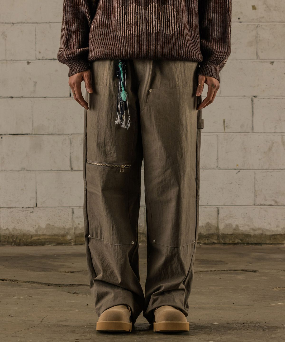 버닝카포네(BURNING CAPONE) BC Zipper Capender Pants 모카