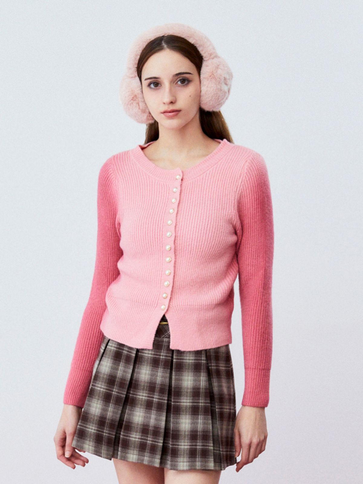 쿨키튼(KOOLKITTEN) Gradient Dye Pearl Buttons Cardigan (PINK)