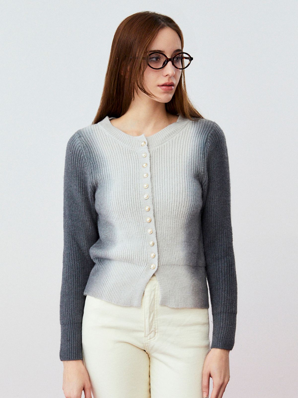 쿨키튼(KOOLKITTEN) Gradient Dye Pearl Buttons Cardigan (GRAY)
