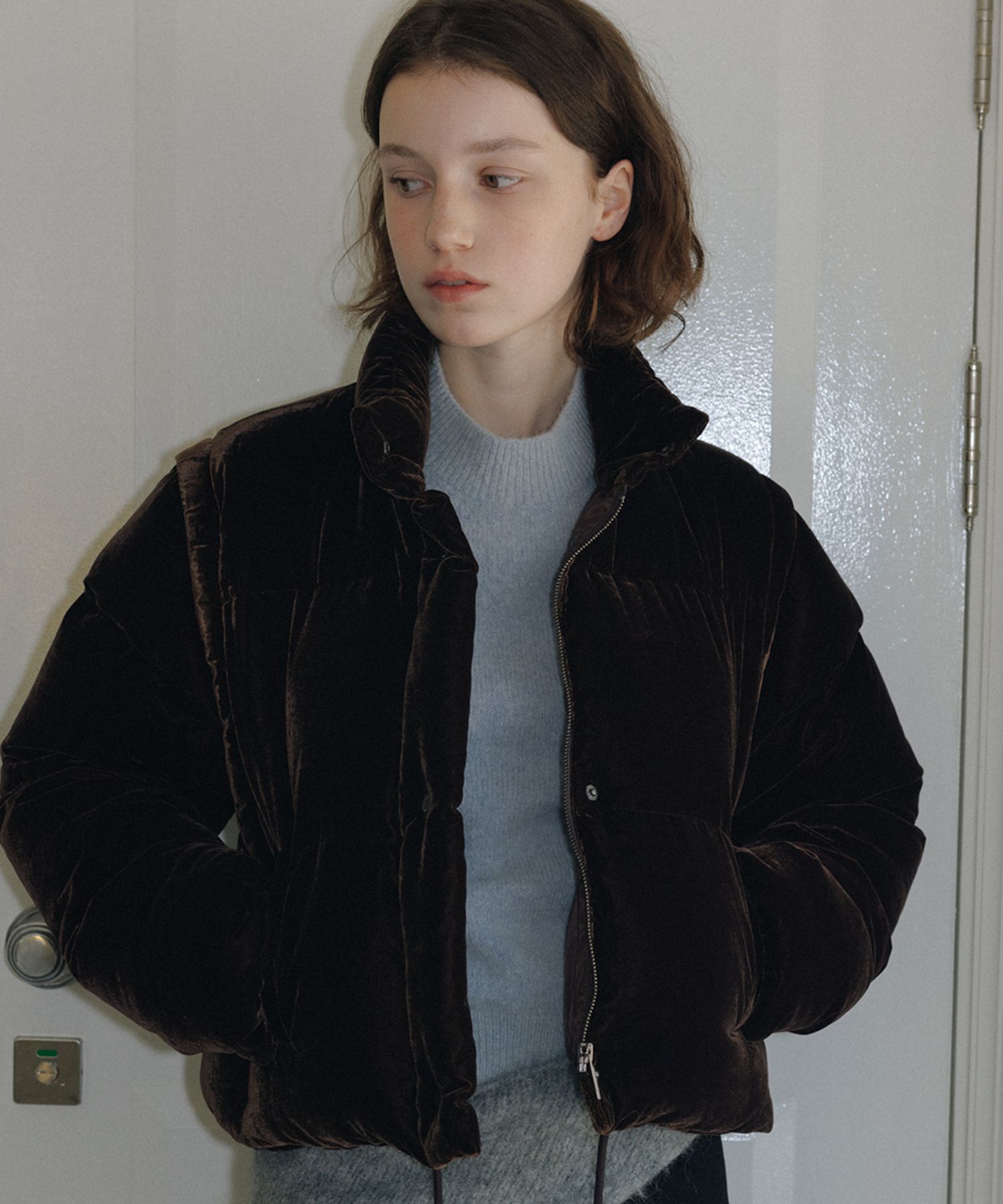 MUSINSA公式 | STUDIOTABLE VELVET PUFFER DOWN, BROWN