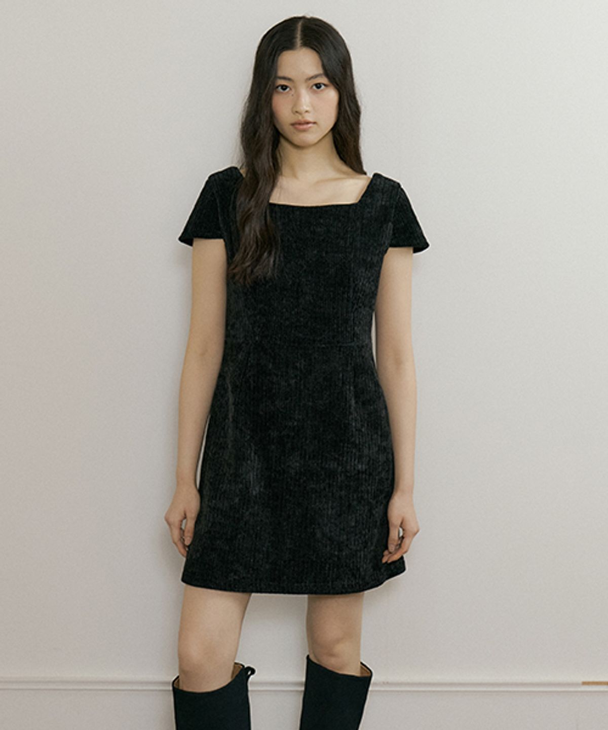 링서울(LINGSEOUL) [기장선택]corduroy dress-black (short)