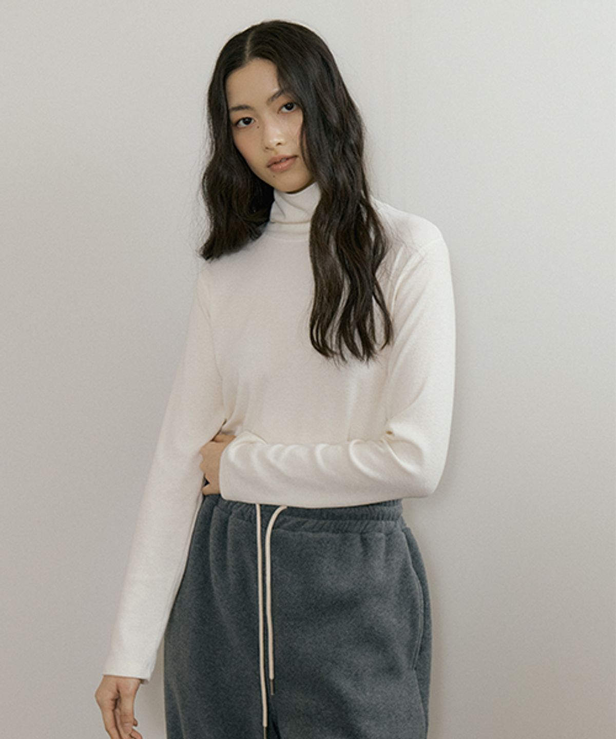 링서울(LINGSEOUL) angora turtleneck top-cream