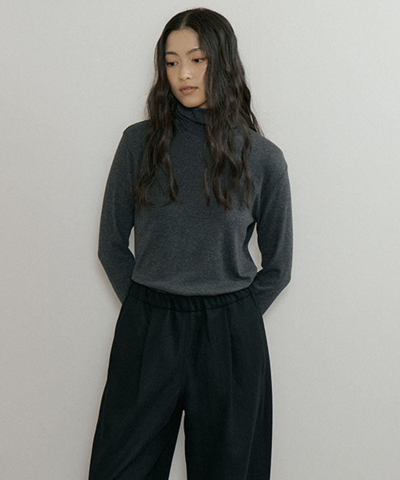 angora turtleneck top-charcoal