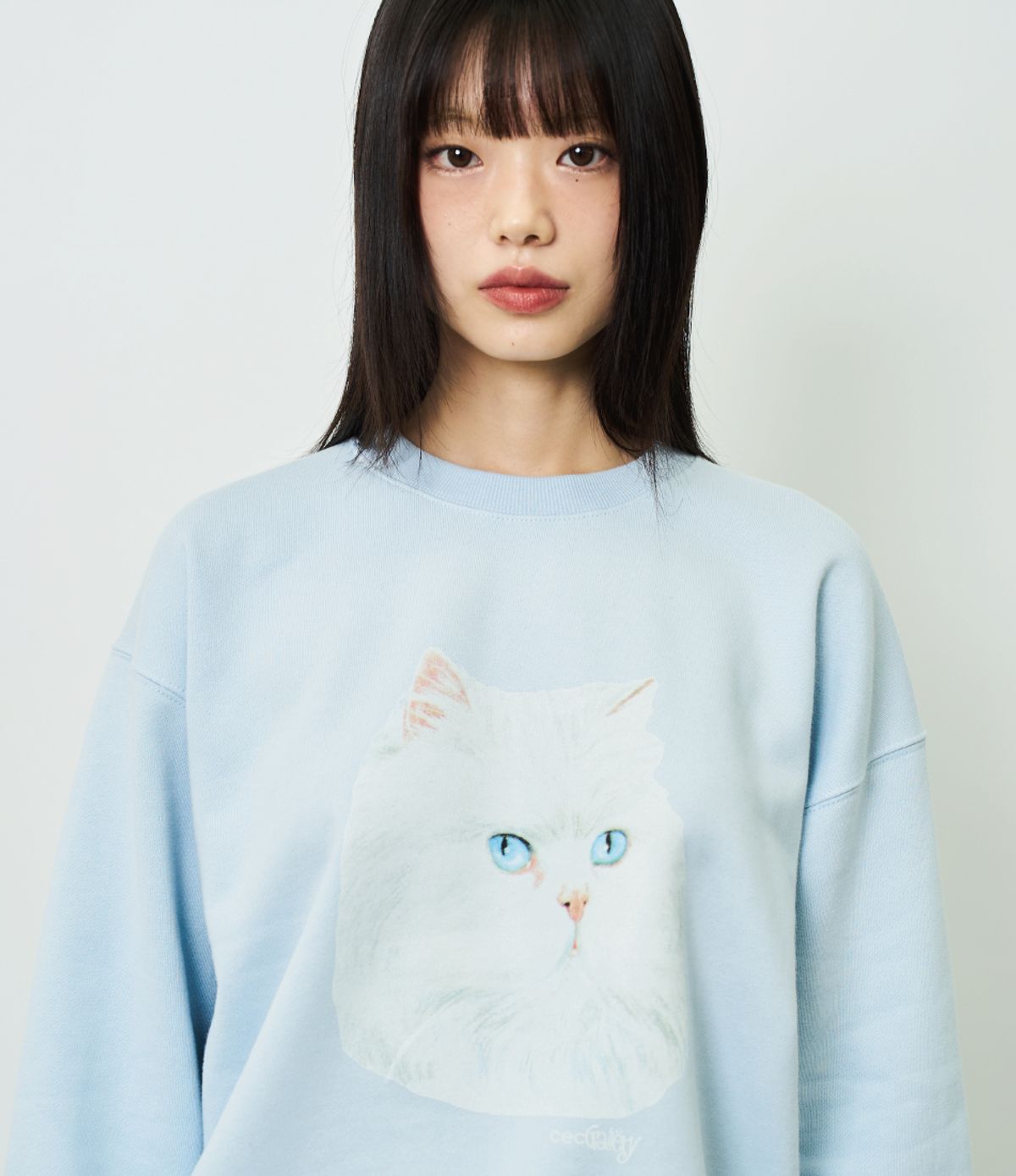 챈스챈스(CHANCECHANCE) CAT PRINTED SWEATSHIRT(SKY BLUE/기모)