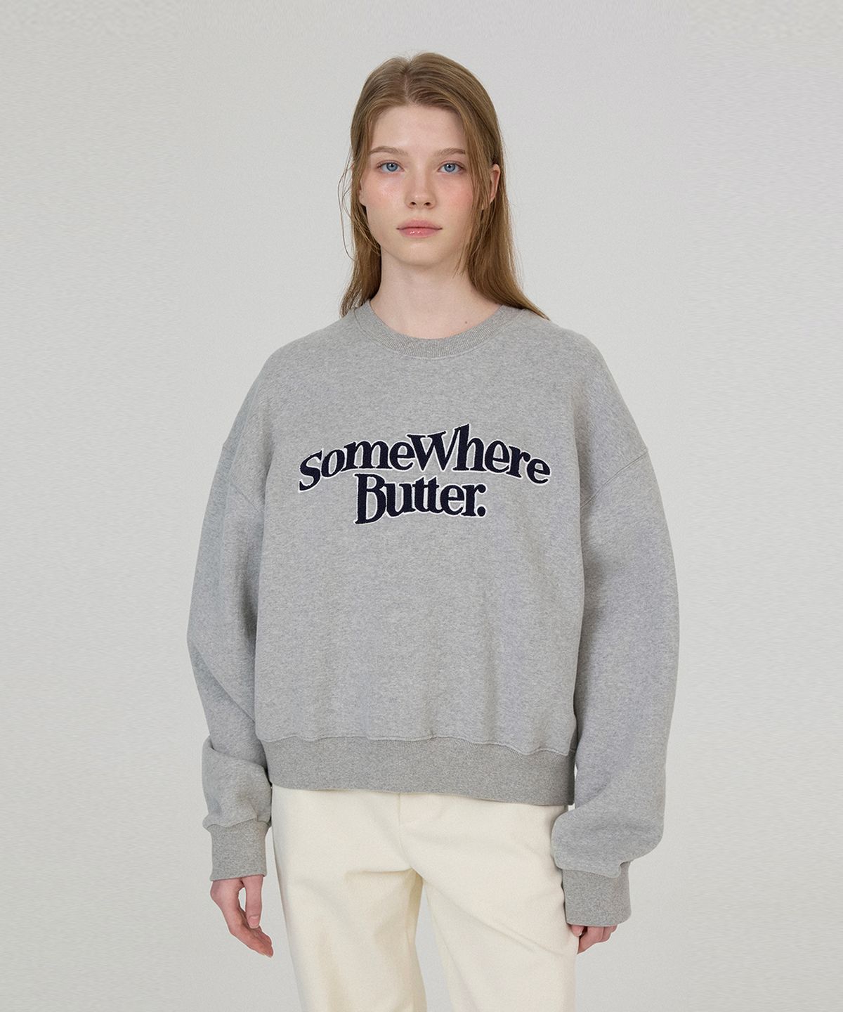 썸웨어버터(SOMEWHEREBUTTER) Boucle Wave Logo Sweatshirt - Grey