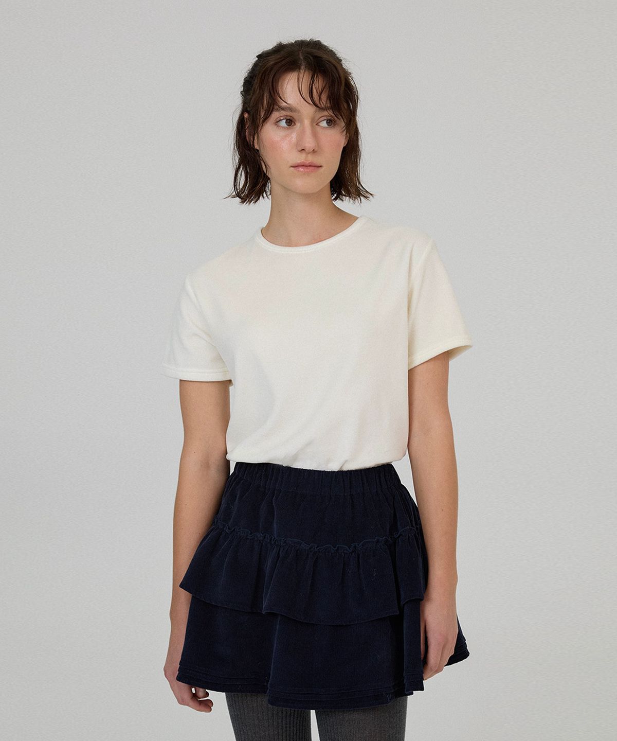 썸웨어버터(SOMEWHEREBUTTER) Velour Lettering Top - Ivory