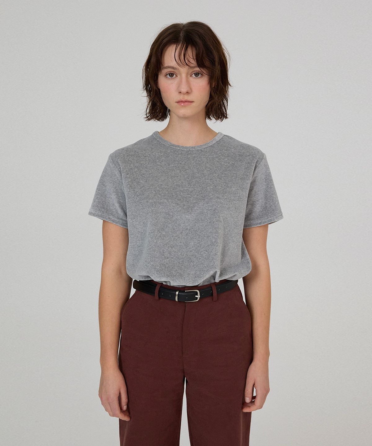 썸웨어버터(SOMEWHEREBUTTER) Velour Lettering Top - Grey