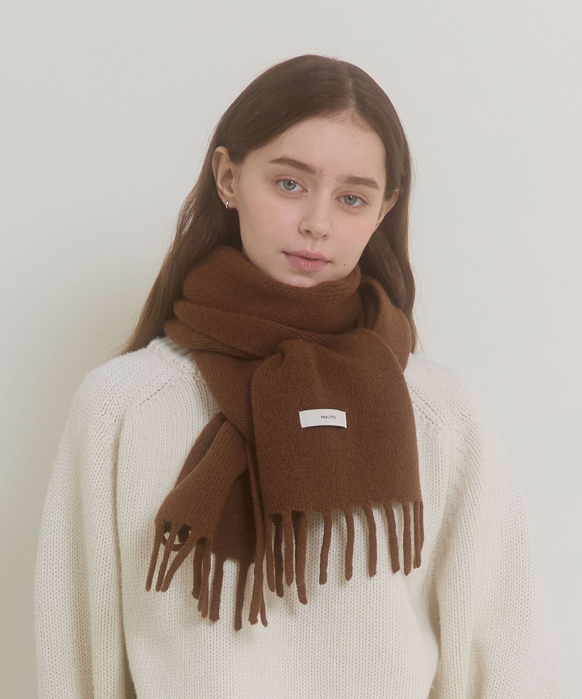 힐리오트(HEALIOTE) WOOL TASSEL MUFFLER_BROWN