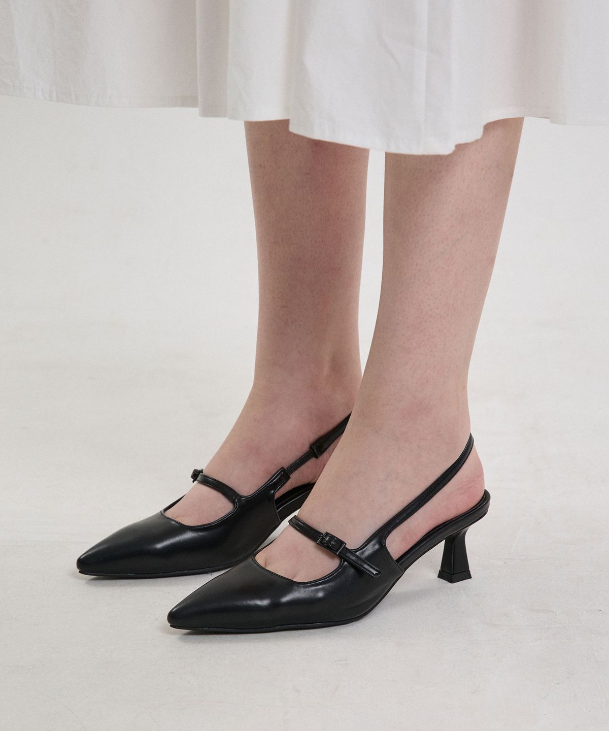 힐리오트(HEALIOTE) POINTED-TOE SLINGBACK_BLACK
