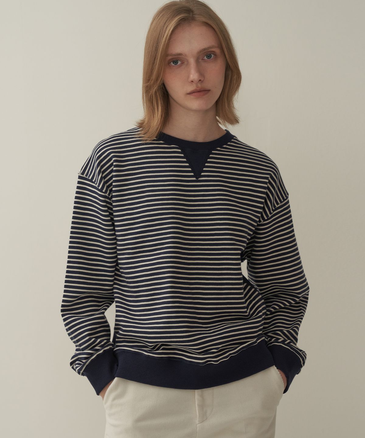 모트(MOTT) 스탠다드 빈티지 스웻셔츠 - Navy-stripe
