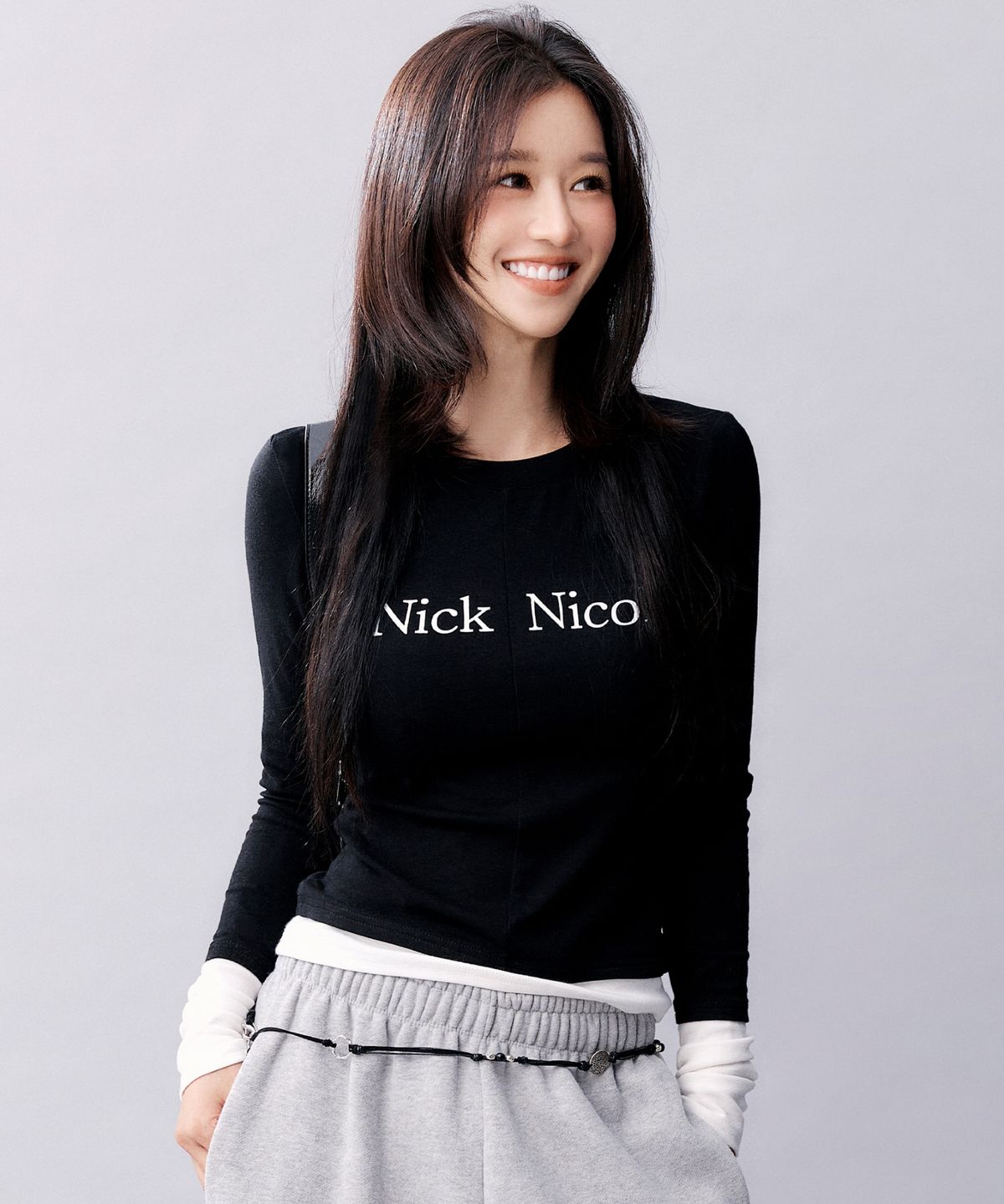닉앤니콜(NICK&NICOLE) LAYERED PINTUCK LONG SLEEVE TOP_BLACK