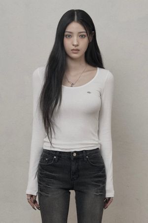 Basic U-neck T-shirt (ivory)