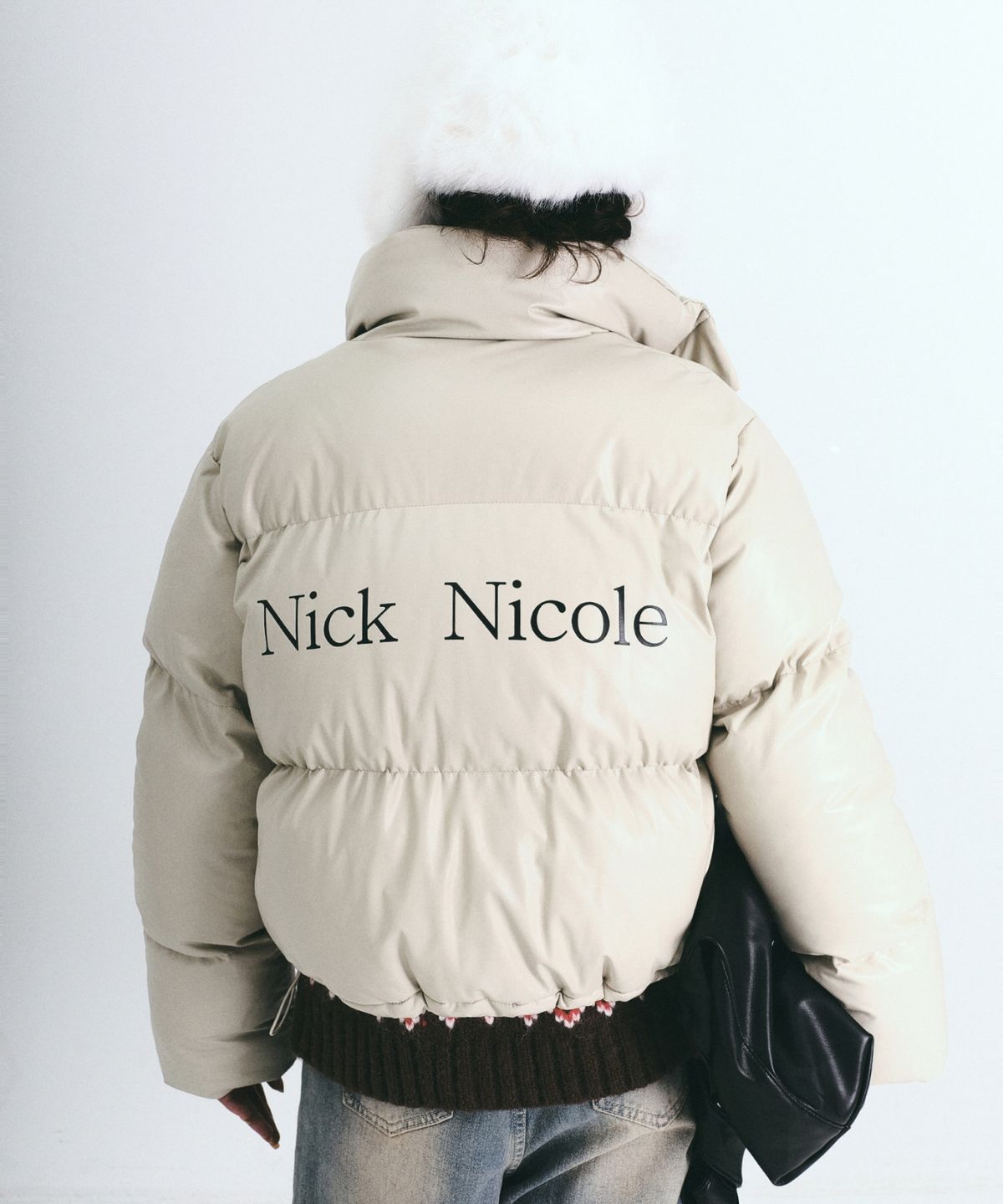 닉앤니콜(NICK&NICOLE) NICOLE LEATHER PUFFER SHORT PADDING_SAND BEIGE