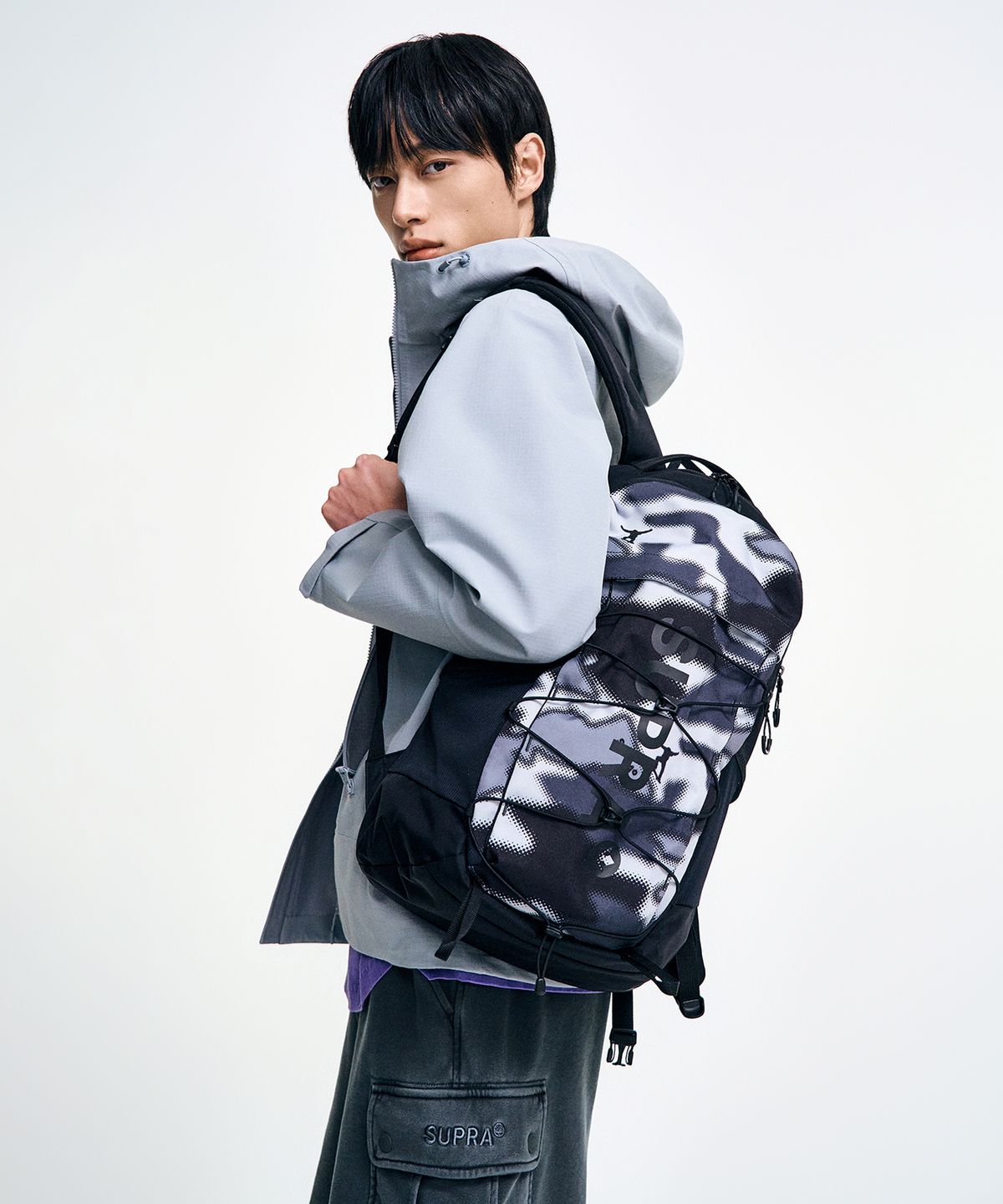 수프라(SUPRA) 컬러블록 포인트 백팩 25L(BLACK)