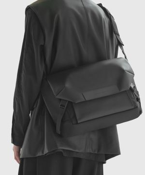 호크 C30 메신저백